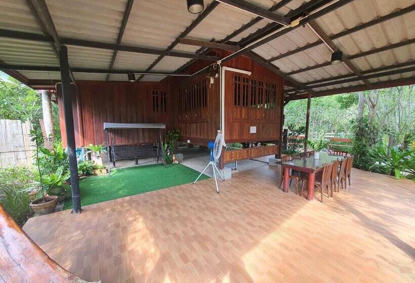 ファミリールーム, บ้านสวนในฝัน ตลาดน้ำท่าคา
