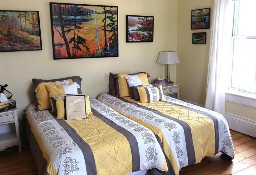 Номер Стандарт, Harrington House Picton
