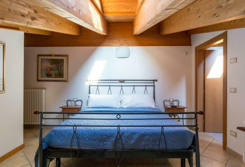 标准间, Bed & Breakfast Lucy