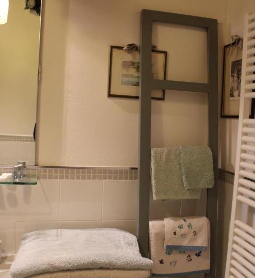 标准间带阳台, Bed & Breakfast Lucy