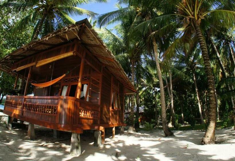 스탠다드 방갈로, Blue Bay Divers Likupang Bangka