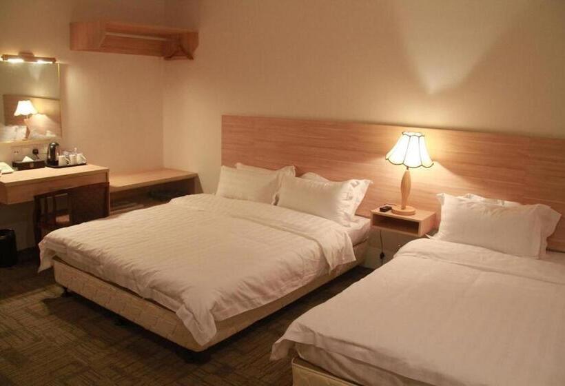 Superior Familienzimmer, Prima Hotel Melaka
