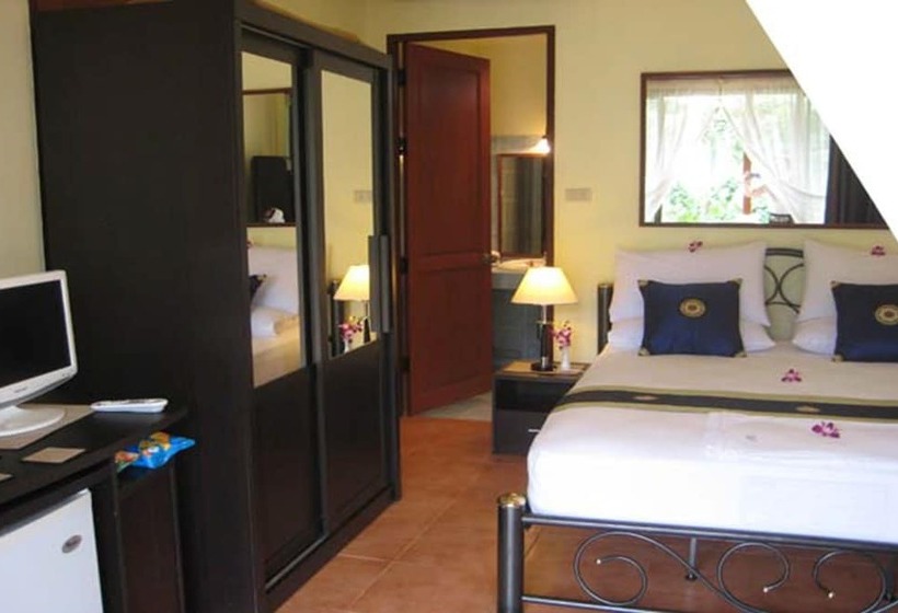 اتاق لوکس با چشم‌انداز دریا, The Waterfront Hotel At Fishermans Village