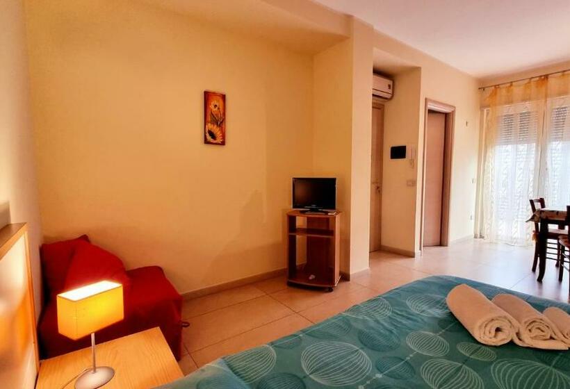 استودیو استاندارد با تراس, B&b La Villetta Gela