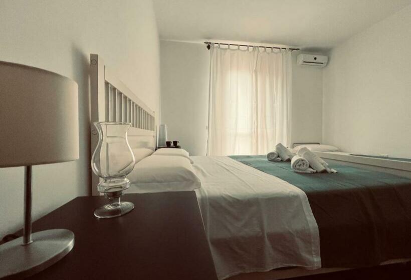 Quarto Triplo Estandar, Camelì Rooms & Holidays