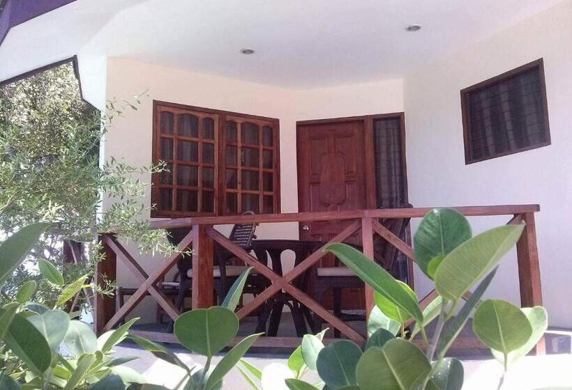 Бунгало Стандарт, Pescador View   Beach Resort & Restaurant