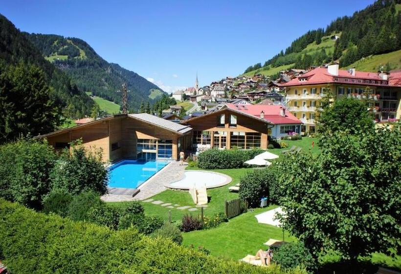 آپارتمان 1 خوابه با چشم‌انداز, Residence Comploj