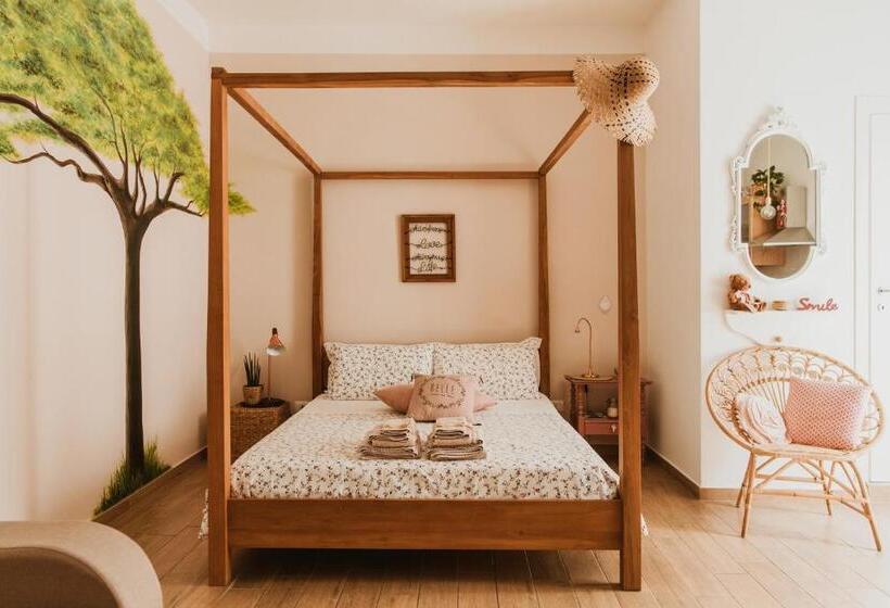 استودیوی استاندارد, Casa Romito