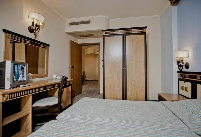套房侧面可观海景, Atrium Beach Hotel   All Inclusive