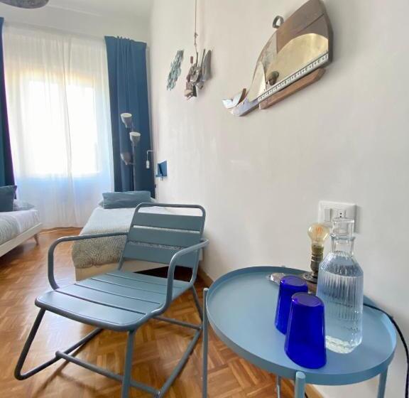 اتاق استاندارد سه نفره, B&b Monteverdi L'arancio