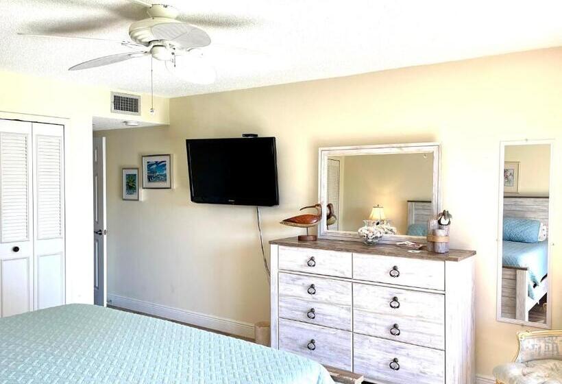 Apartamento 1 Dormitório Vista Piscina, Cocoa Beach Towers