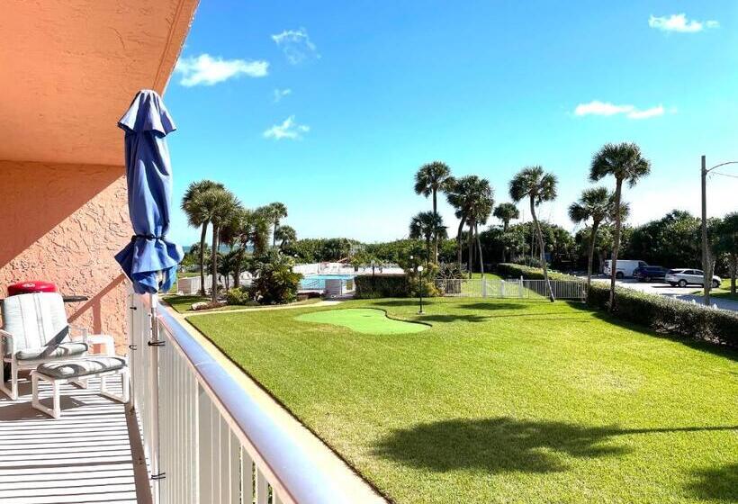 Apartamento 1 Dormitório Vista Piscina, Cocoa Beach Towers