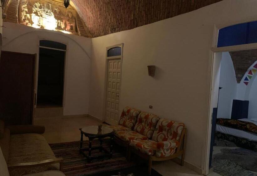 کلبه ییلاقی, Nubian Farm Aswan