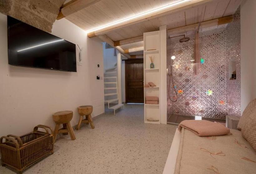 Suite with Pool, Dimora Valmar Luxury Charm