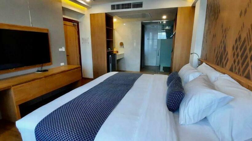 اتاق لوکس با بالکن, Ama S House Luxury Boutique