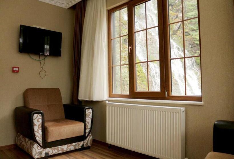 سوئیت جونیور با چشم‌انداز, Aygün Suites Hotel&bungalow Uzungöl