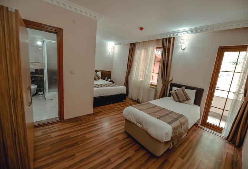 اتاق استاندارد سه تخته با بالکن, Aygün Suites Hotel&bungalow Uzungöl