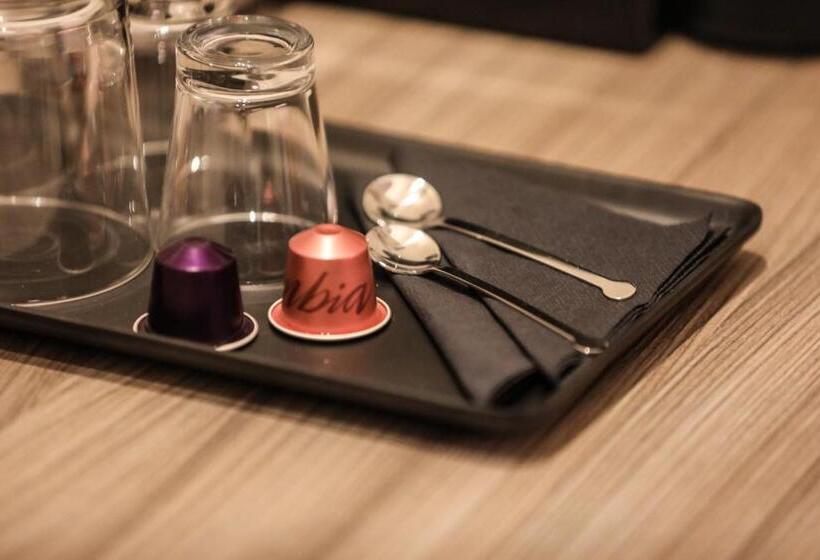 اتاق استاندارد با بالکن, Municipio Luxury Suite