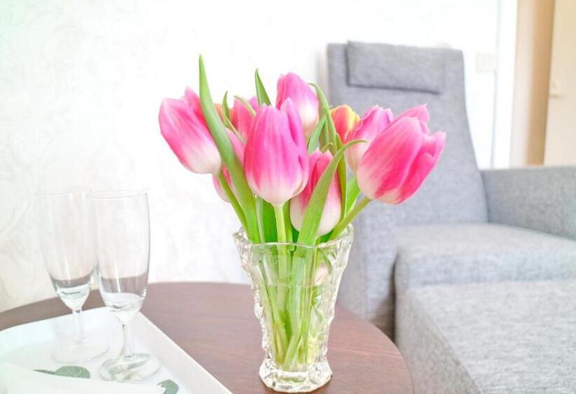 اتاق استاندارد سه نفره, Vänerport Lakefront Hotell