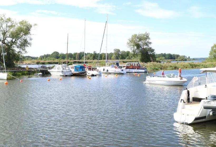 اتاق استاندارد سه نفره, Vänerport Lakefront Hotell