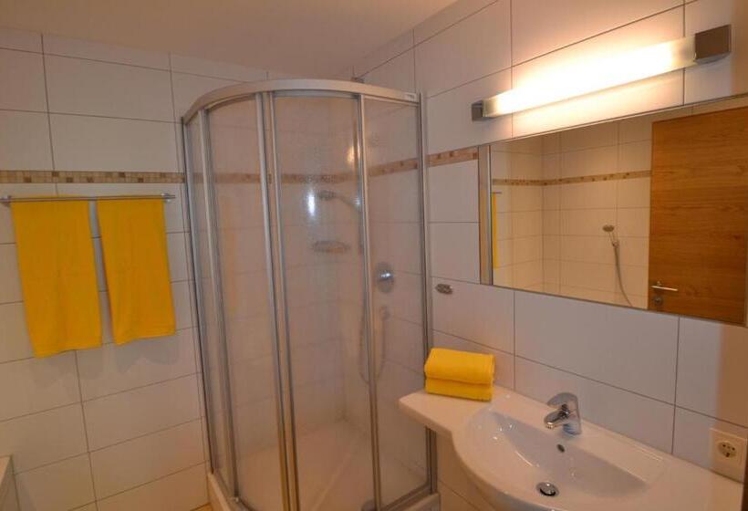 Люкс Семейный 2 Спальни, Jugendhotel Angerhof