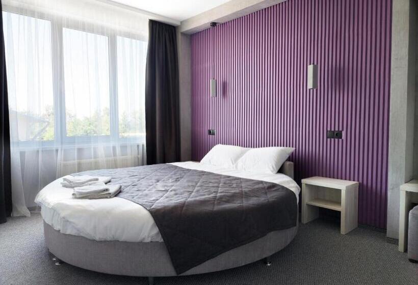 جناح جونيور سوبريور, Art Hotel Palma