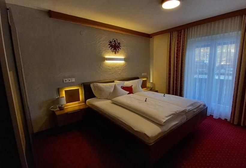 Апартаменты 3 Спальни, Haus Tirol Appartements