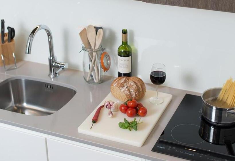标准工作室, Staybridge Suites London Vauxhall, An Ihg