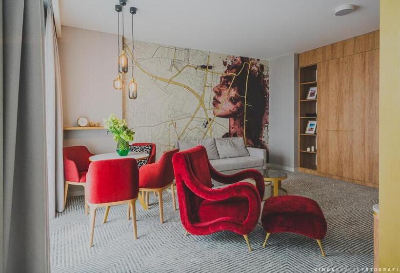 Семейный Номер, Royal Tulip Warsaw Centre
