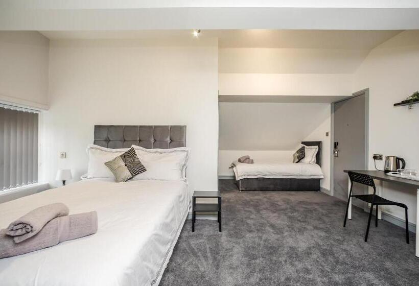 Трехместный Номер Комфорт, Huddersfield Central Lodge