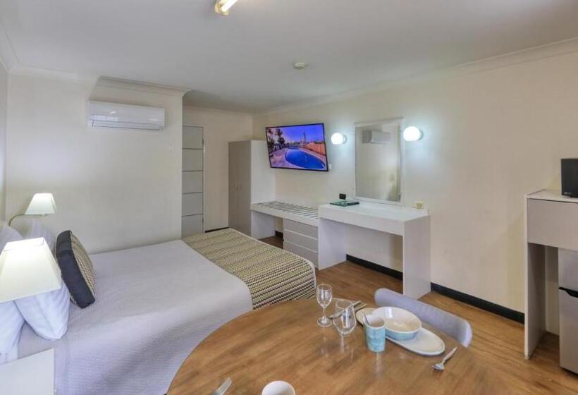 Номер Стандарт Трехместный, The Palms Dubbo