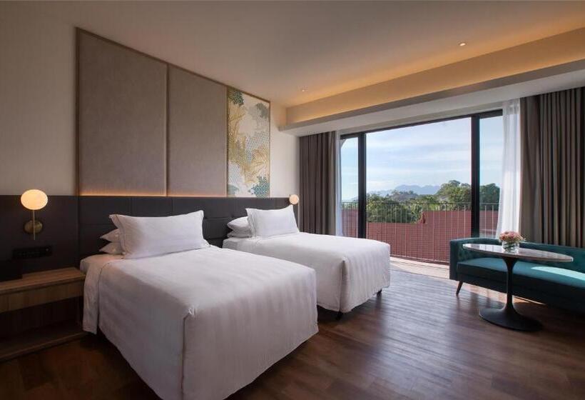 Номер Superior, Parkroyal Langkawi Resort