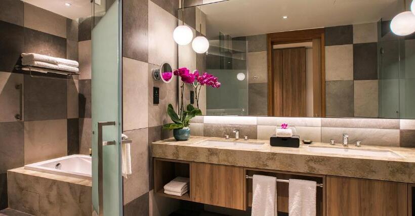 Номер Deluxe Вид на Море, Parkroyal Langkawi Resort
