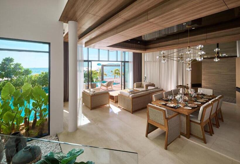 Вилла 3 Спальни, Parkroyal Langkawi Resort
