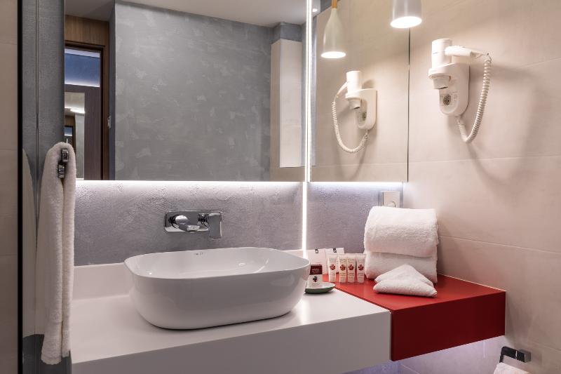 Номер Superior, Ramada By Wyndham Slatina Parc