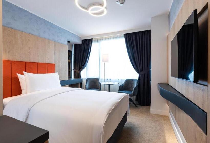 Standard Single Room, Ramada By Wyndham Slatina Parc