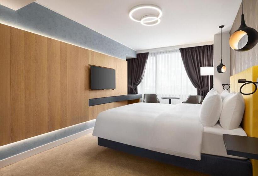 Люкс Кровать Кинг, Ramada By Wyndham Slatina Parc