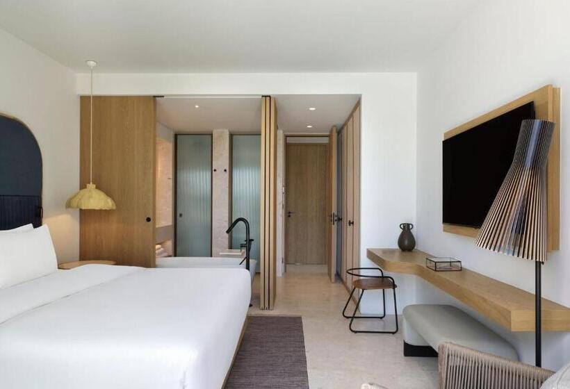 Люкс Кровать Кинг, W Costa Navarino