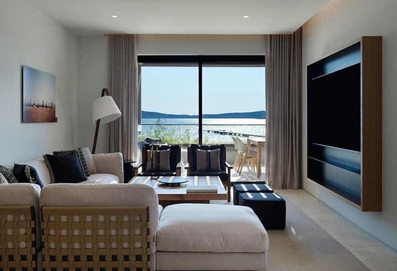 Люкс 2 Спальни, W Costa Navarino
