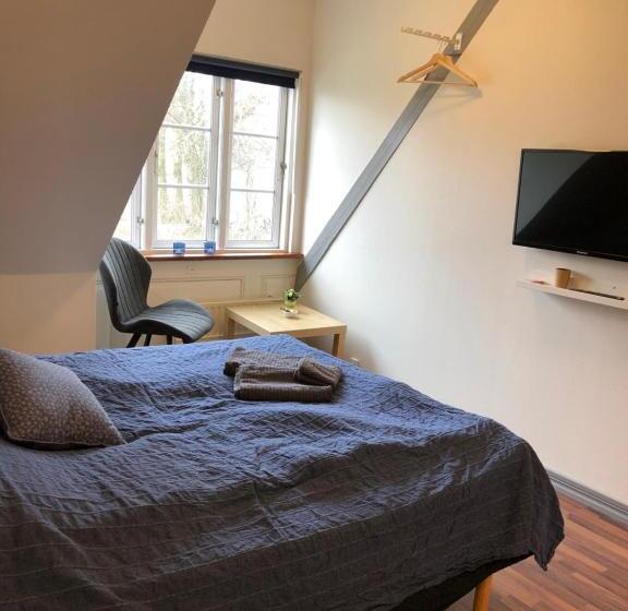 バス共有のスタンダードルーム, Holmegaarden B & B K