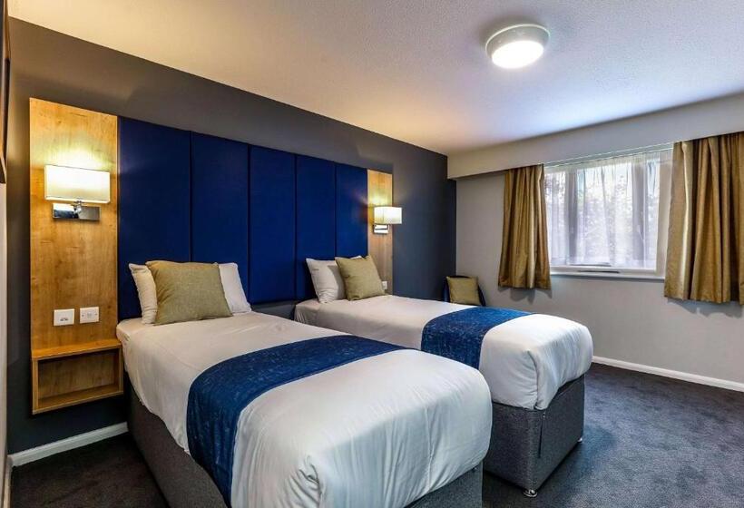Номер Стандарт, Days Inn Warwick Northbound M40
