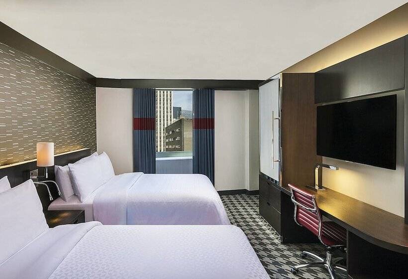 带2个双人床的标准工作室, Four Points By Sheraton New York Downtown