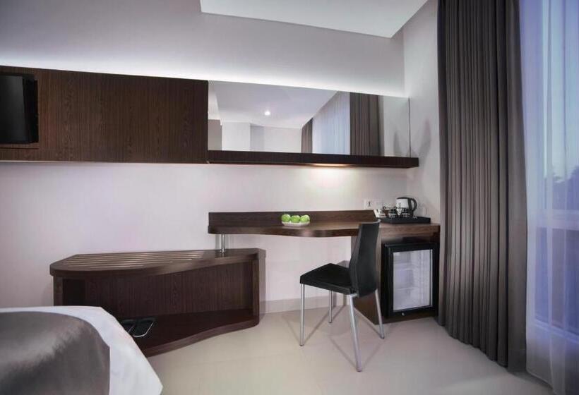 Номер Deluxe, Neo Denpasar By Aston