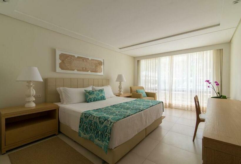 디럭스 트리플 룸, Jatiuca Hotel & Resort