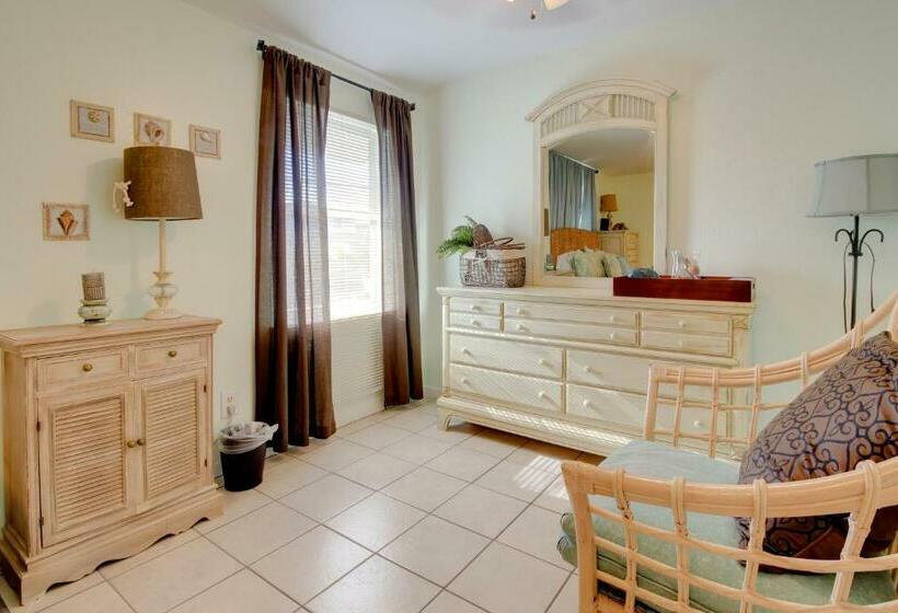 Appartement met 2 Slaapkamers, Mesquite House Upstairs Unit