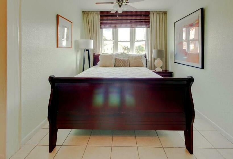Appartement met 2 Slaapkamers, Mesquite House Upstairs Unit
