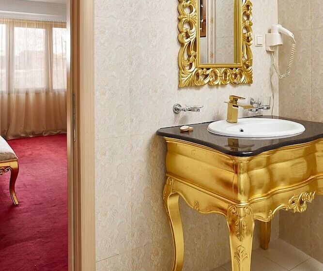 スーペリアールーム, Gold