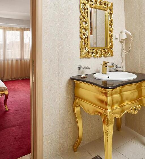 スーペリアールーム, Gold