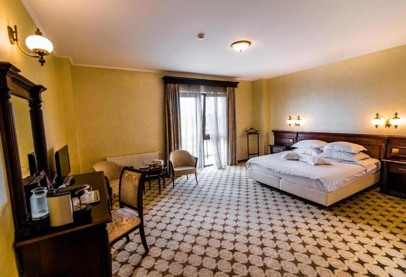 Номер Стандарт с Балконом, Golden House