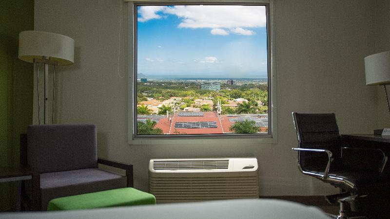 标准间带湖景, Holiday Inn Express Managua, An Ihg
